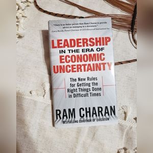 Leadership In The Era Of Economic Uncertainty Book NWT